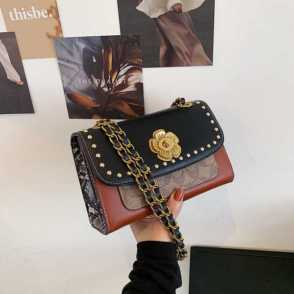 

women's designer bags tote 2021 new chain women's single shoulder bag messenger rivet underarm woman factory direct sales