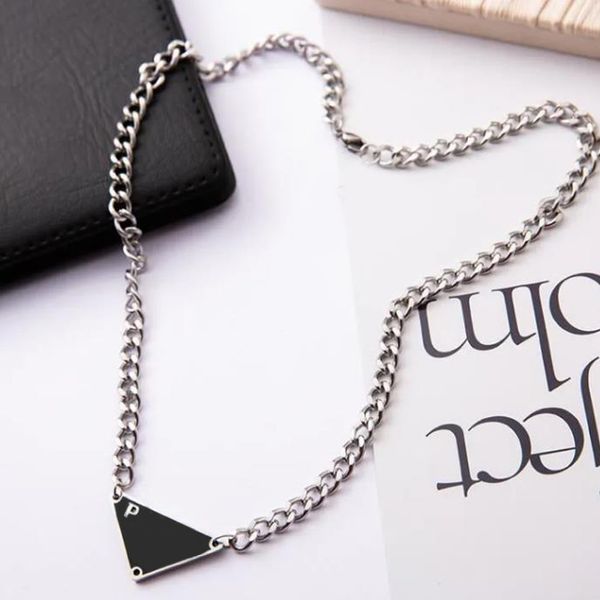 

23ss Designer Jewelry Triangle Letter Pendant Necklace Titanium Steel Necklaces Chain Men Women Unisex Gift