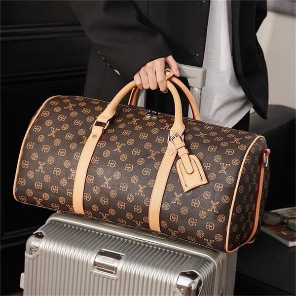 

duffle bag men's hand luggage travel bag men leather handbags with lock large capacity sport bag