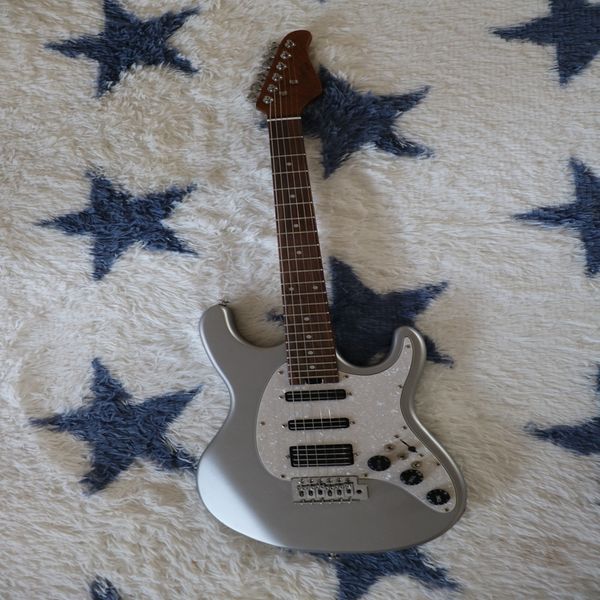 

gray matte body silver knob high-end pickup six-string electric guitar