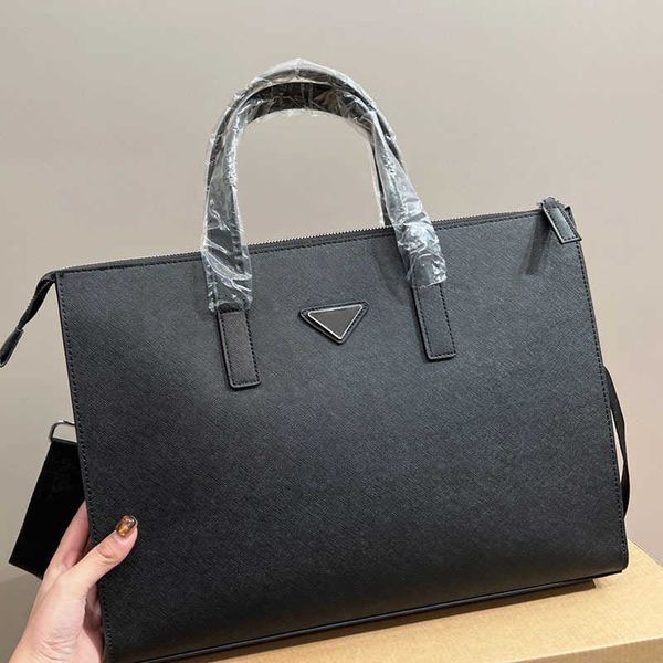 

triangle logo briefcase bags totes the tote bag women designer bag fashion large capacity luxurys handbag black purse simple work crossbody