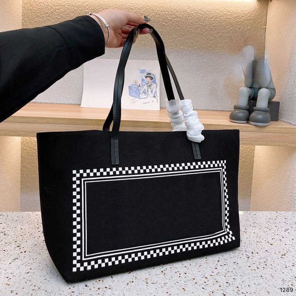 

women shoulder bags vbag women fashion luxurys handbag famous designer bag popular canvas shopping bags female backpak purse 230101