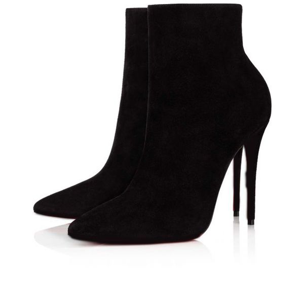 

the delicate upper of this boot is located on the durable 100mm thin high heel, which can stretch the long leg line, Black