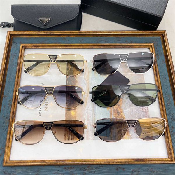 

2023 new luxury designer p family fashion personality ins same catwalk sunglasses women's toad sunglasses spr60w, White;black