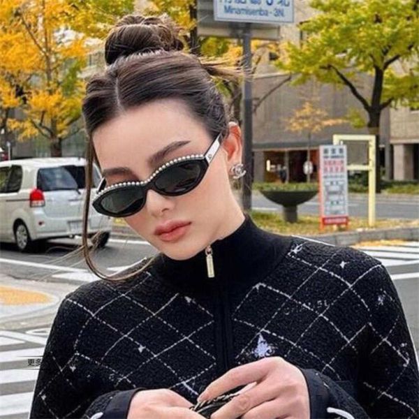 

2023 new luxury designer ch71508ins same pearl cat eye sunglasses oval sunglasses for women, White;black