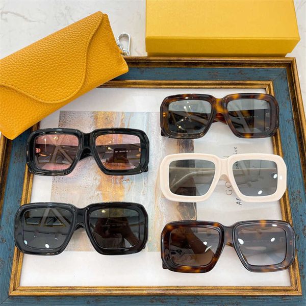 

2023 luxury designer sunglasses new luo yijia large frame ins same personalized sunglasses lw40080, White;black