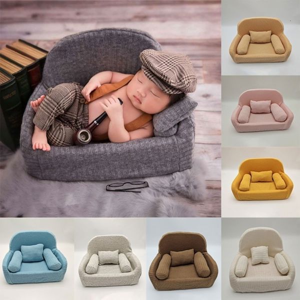 

keepsakes 3/4 pcs/set born baby pography props posing mini sofa arm chair pillows infants po prop accessories 230801