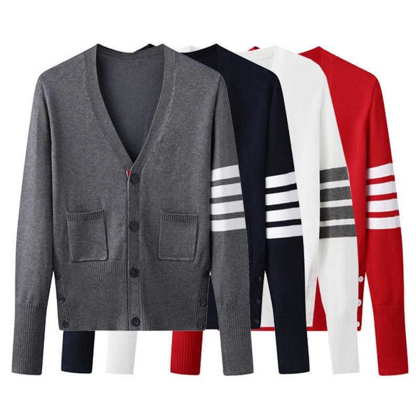

q2uo brand menswear hoodie designer creates knitwear fall hoodie, White;black