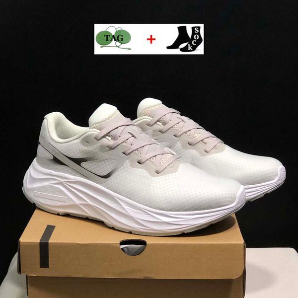 

designer shoe running shoes men's and women's lightweight walking white black running shoes fashion popular outdoor travel sports
