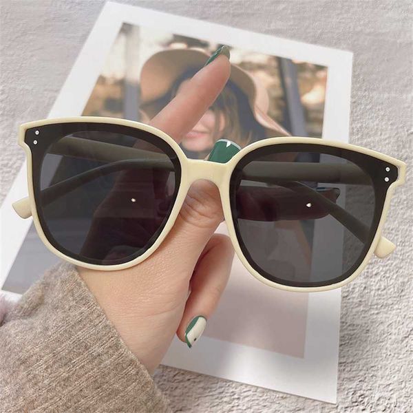 

women's high-end sun sunglasses glass men's fashion uv protection street stall glasses wholesale 005, White;black