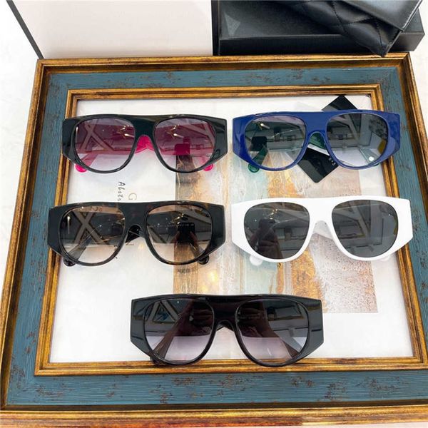 

2023 new luxury designer new fashion personality rhombus leg star sunglasses ch9001, White;black