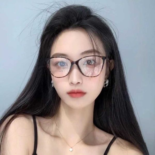 

2023 new luxury designer sunglasses same flat mirror eyeglass frame women's anti blue light 3408 myopia high version plain face, White;black