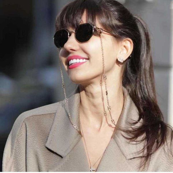 

2023 new luxury designer 22-year new warren va2040 style round frame metal versatile ins-style women's chain sunglasses, White;black