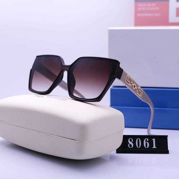 

2023 luxury designer sunglasses overseas new popular online men's and women's head sunglasses tourism box glasses 8061, White;black