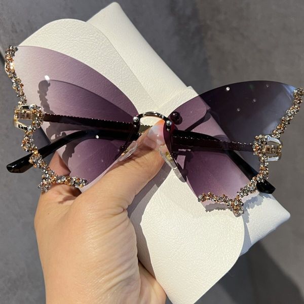 

classic luxury women's sunglasses wholesale qwdsadfsdsdgdfhrtt813, White;black