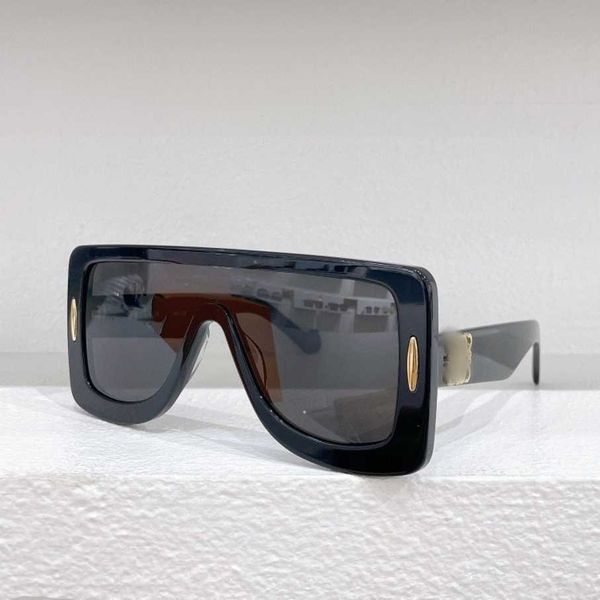 

2023 luxury designer sunglasses new luo yijia integrated mirror personalized windshields ins same one piece sunglasses lw40106, White;black