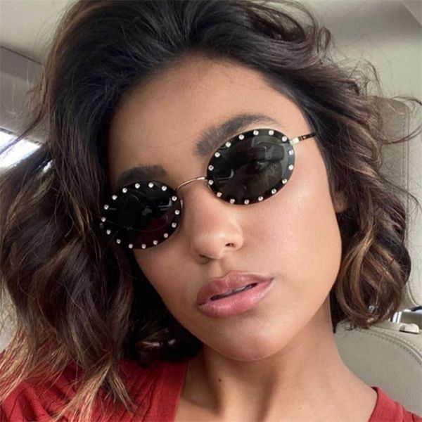 

2023 luxury designer new warren family diamond frame oval sunglasses style personalized sunglasses va2027, White;black