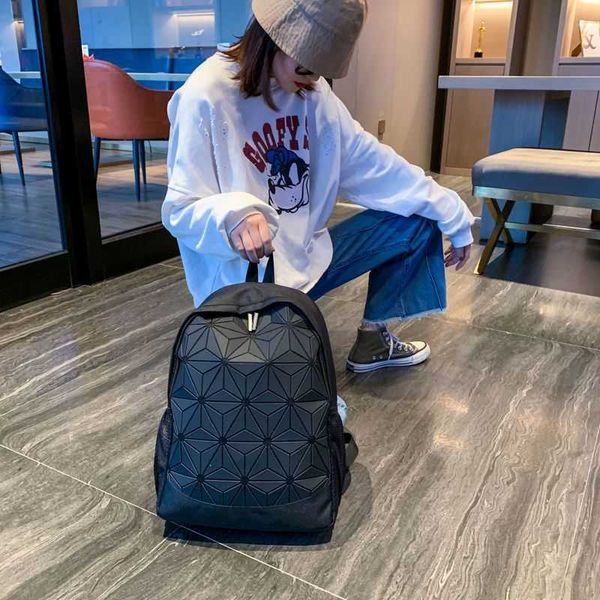 

fashion dazzle geometric bag shoulder bag creative personalized new student backpack laser sports shoulder bag 081423