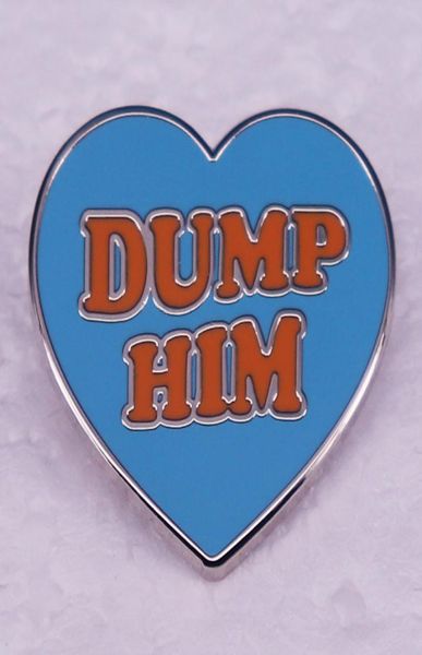 

short sleeve pattern dump him brooch english badge heartshaped brooch pin7440454, Blue