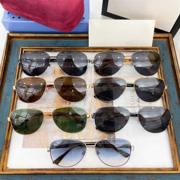 

2023 new luxury designer g family's new toad frame ins celebrity sunglasses for men and women gg0528 fashion, White;black