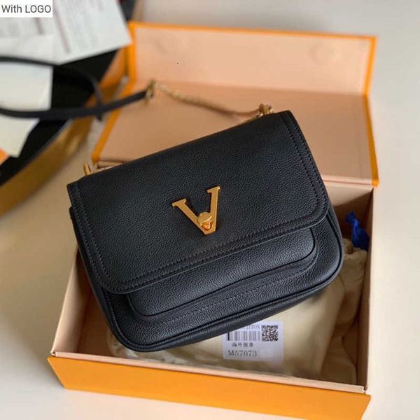 

2023 new 9a l bag delicate knockoff designer chain bag lockme chain 23cm fashion shoulder bag m57067 yl104, Black