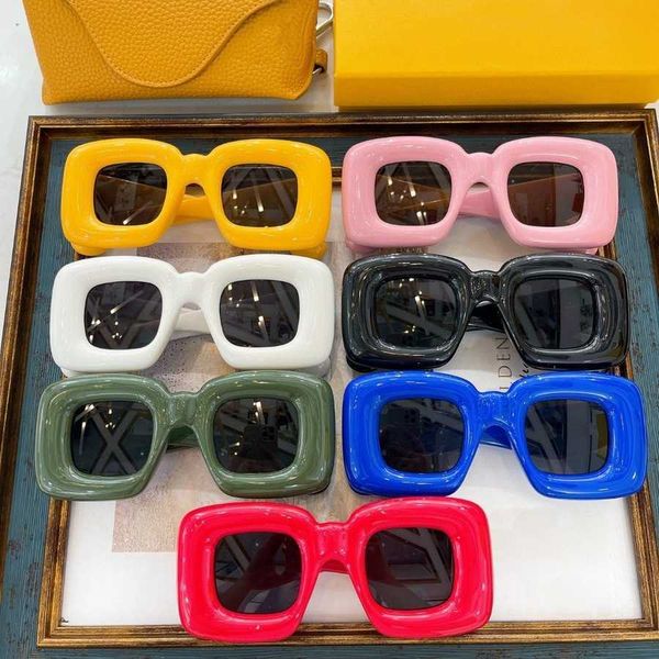 

2023 luxury designer sunglasses new luo yijia color candy box net red same style sunglasses women lw40098, White;black