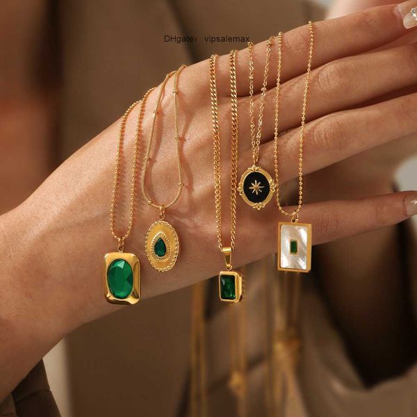

carlidana vintage green crystal shell round pendant necklace for women stainless steel gold color necklace for gift, Silver