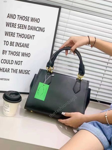 

luxury handbag leather designer crossbody bag women's shoulder strap embossed wallet shopping fashion classic