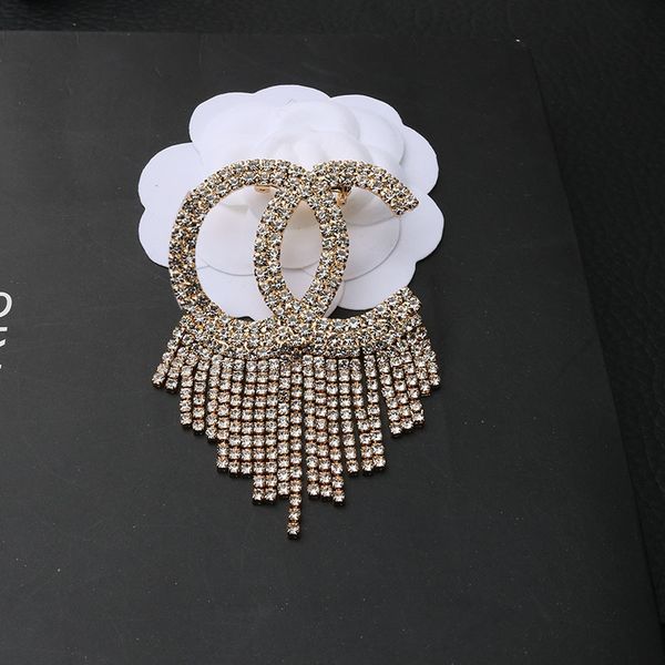 

designer brooch brand letter brooches gold plated full diamond tassel brooch pin womens wedding party jewelry accessories, Gray