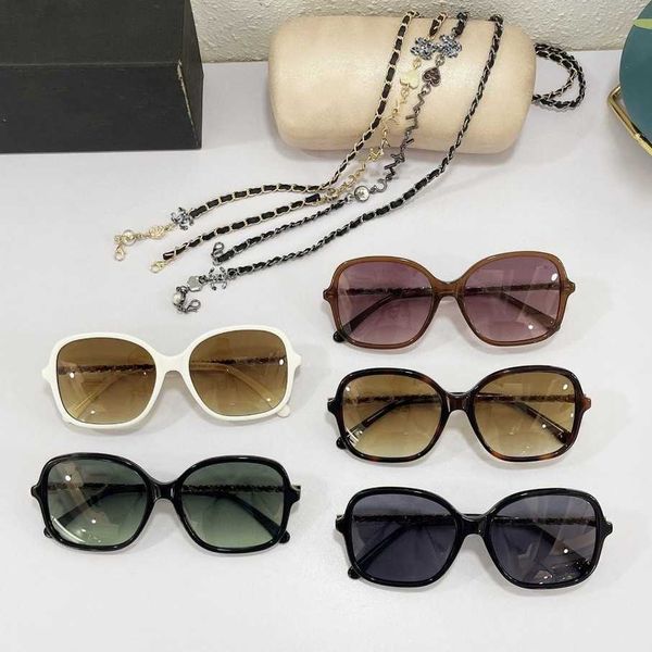 

2023 luxury designer sunglasses new xiangjia chain 2207 women's fashion versatile box sunglasses anti blue light plain mirror, White;black