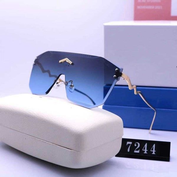 

2023 luxury designer new overseas popular on the internet men's and women's one-piece sunglasses travel box glasses 7244, White;black
