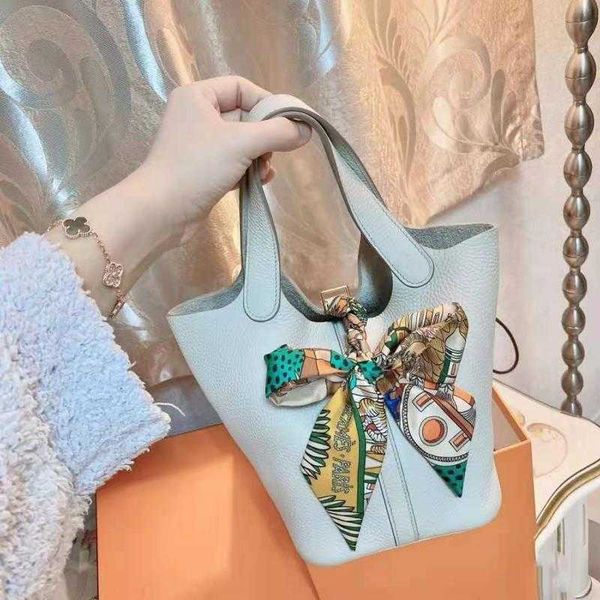 

h ermes picotin lock tote bags for women leather womens bag 2023 new fashion mothers cross body versatile child cabbage basket handheld have