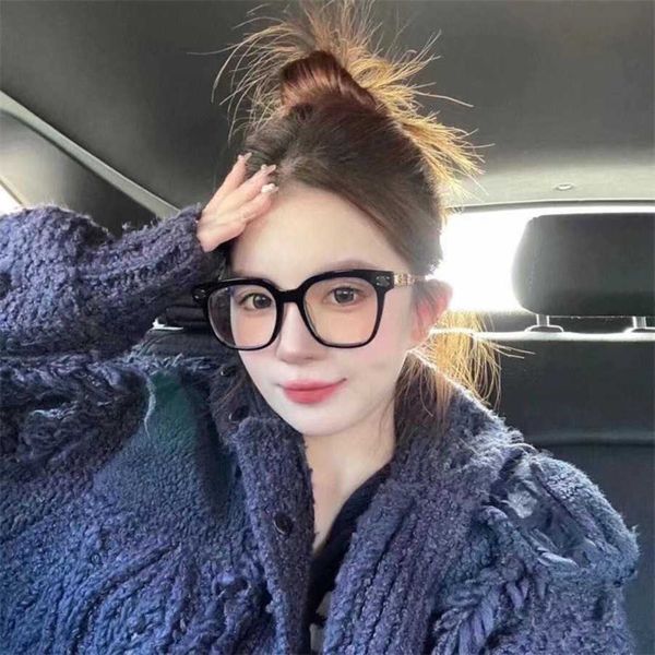 

2023 new luxury designer sunglasses pingguang ch0748 gray large plate eyeglass frame female ins network red same style box letter mirror leg, White;black