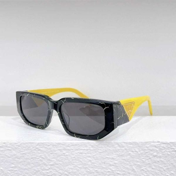 

2023 luxury designer sunglasses 23xia 7 new p home network red same style personalized women's versatile fashion sunglasses spr09z, White;black