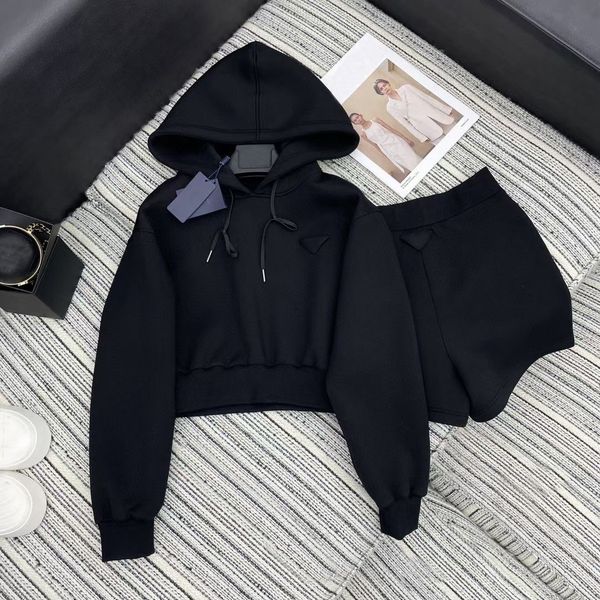 

triangle brand designer womens jackets two piece sets pants shorts hooded clothes outerwears luxury clothing long sleeves leisure style spor, White