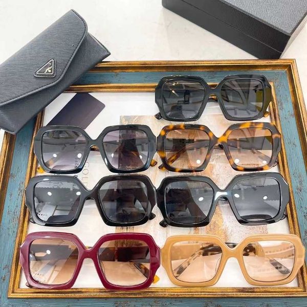 

2023 new luxury designer p family's new online celebrity the same personalized large square women's versatile japanese and sunglas, White;black
