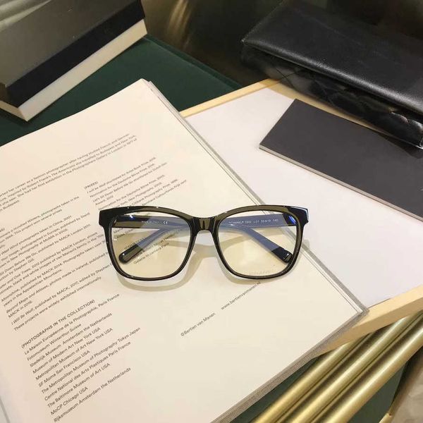 

2023 new luxury designer sunglasses quan zhilong same style 3392 black glasses frame blue light plain face versatile anti radiation suitable, White;black