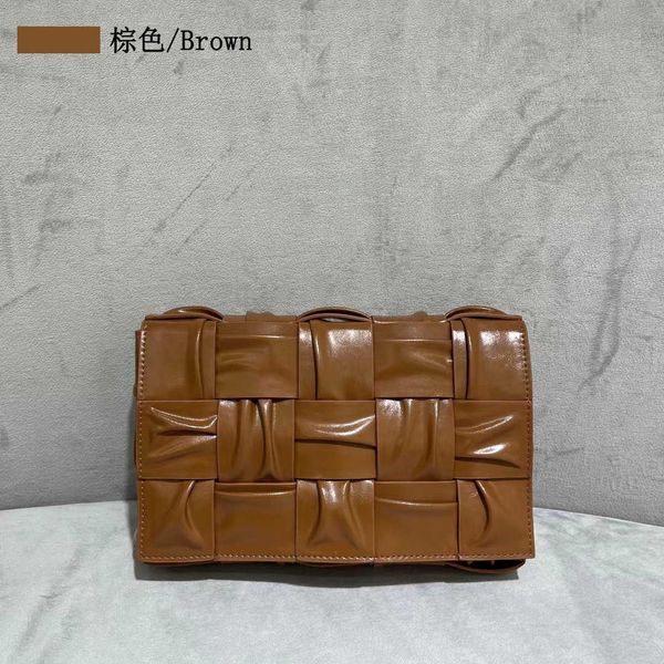 

designer bag venetas cowhide pleated bag woven bag pillow shoulder crossbody small botte cassette bag classic casual fashion utv0
