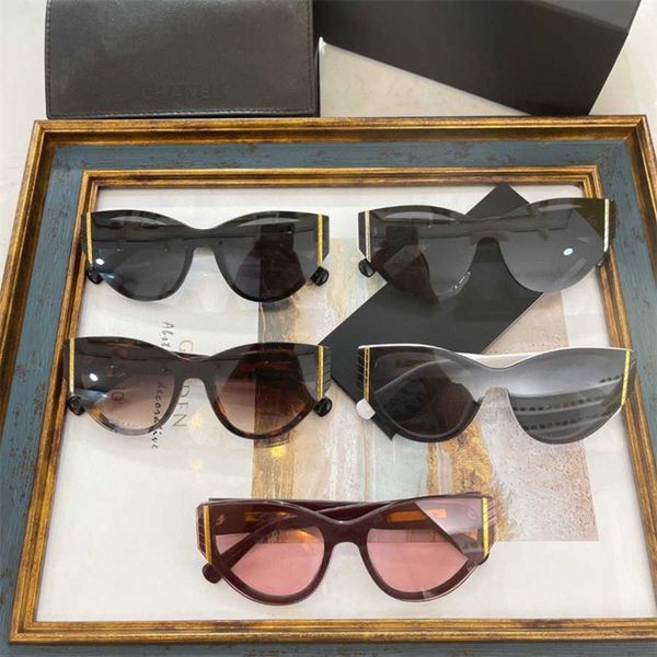 

2023 new luxury designer ch6054 star online celebrity same oval cat's eye small sunglasses female, White;black