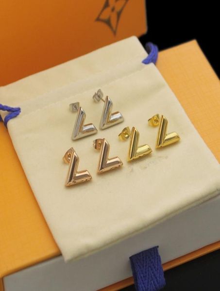 

cute size exquisite stainless steel fashion studs silver rose gold earring women designers earings love v letter engagement jewelr5768999, Golden;silver