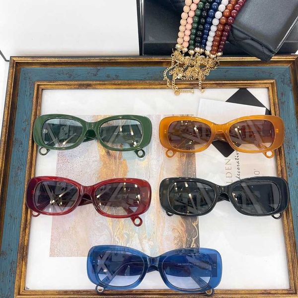 

2023 luxury designer sunglasses xiangjia's new fashion for women 5488 chen tai's same style beaded chain sunglasses uv resistant a, White;black