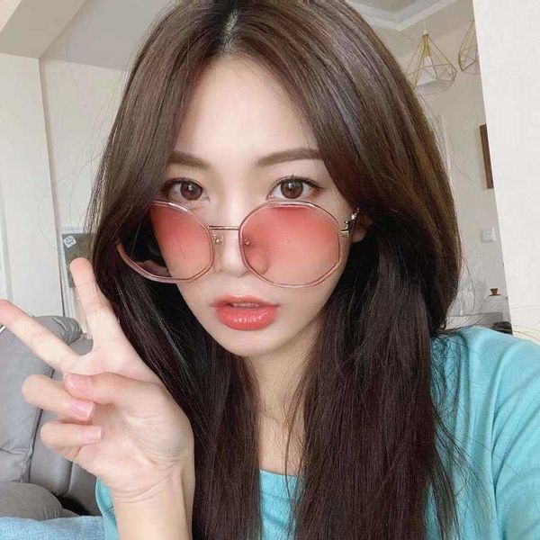 

2023 new luxury designer family b's new candy colored artistic round sunglasses women's versatile sunglasses b 3217d, White;black