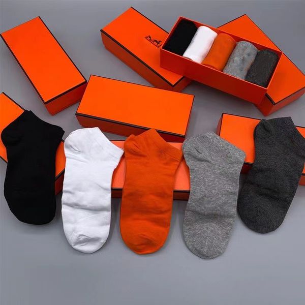 

latest 100% cotton men socks cotton all match classic ankle letter breathable black , white & gray football and basketball sports sock 5 / b