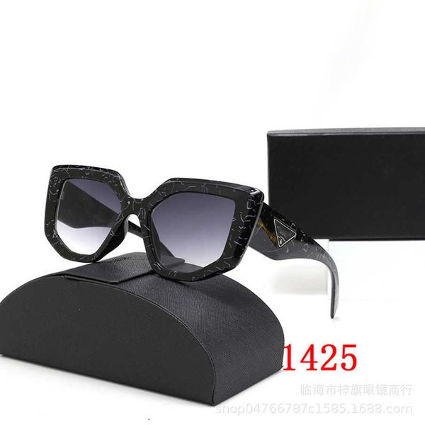 

2023 luxury designer sunglasses new fashion large frame for men and women street shooting p sunglasses trend 1425 glasses, White;black