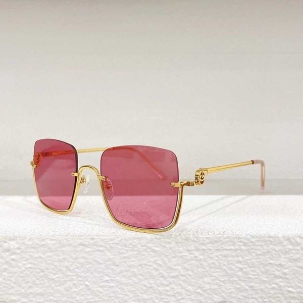 

2023 luxury designer sunglasses g family's new online red individualized half frame for women's versatile literature and art advan, White;black