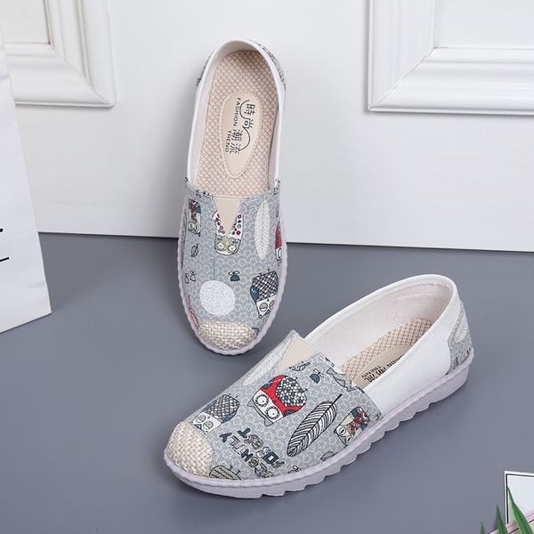

designer womens embroidered low running shoes with colorful sleeves outdoor walking jogging trainers women fashion sneakers flats soft loafe
