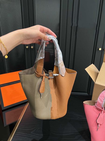 

a designer tote bag her mas handbag vegetable basket h dual color womens large capacity luxury lock chain key style quilted simple shopping