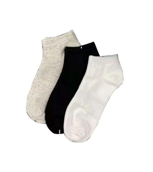 

mens and womens fashion socks four seasons black and white gray cotton comfortable and breathable sports socks8723532, Black;white