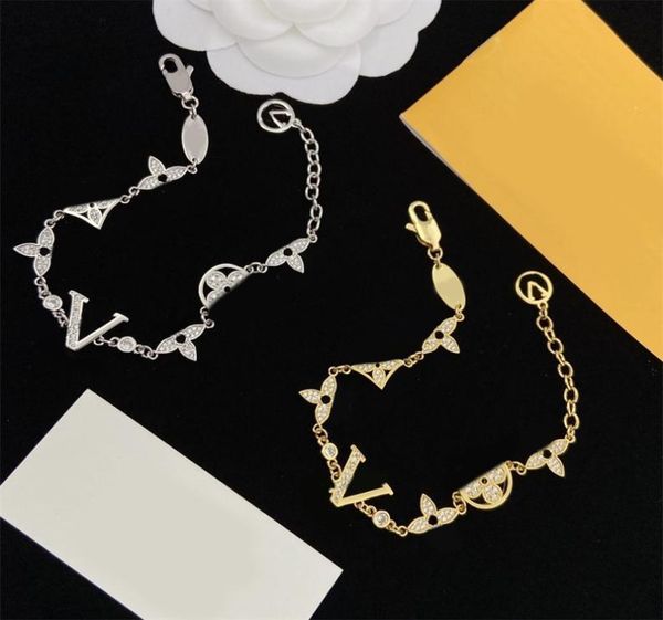 

plated gold bracelet for women designer flower letter bracelets jewelry luxurious charm chains lock heart fashion silver color cry1561558, Golden;silver