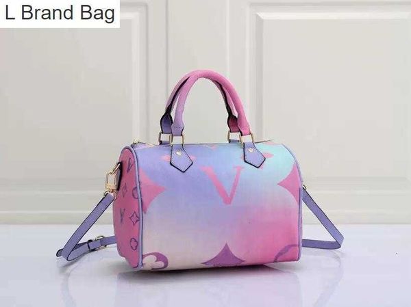 

2023 new 10a speedy classic hand bag natural barrel shaped cowhide leather trim textile lining gold hardware 2 handles women boston shoulder, Black